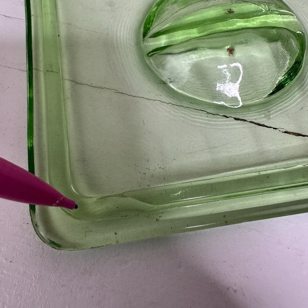 Uranium Glass‎ Lid Vaseline Green UV Reactive Depression Square 5